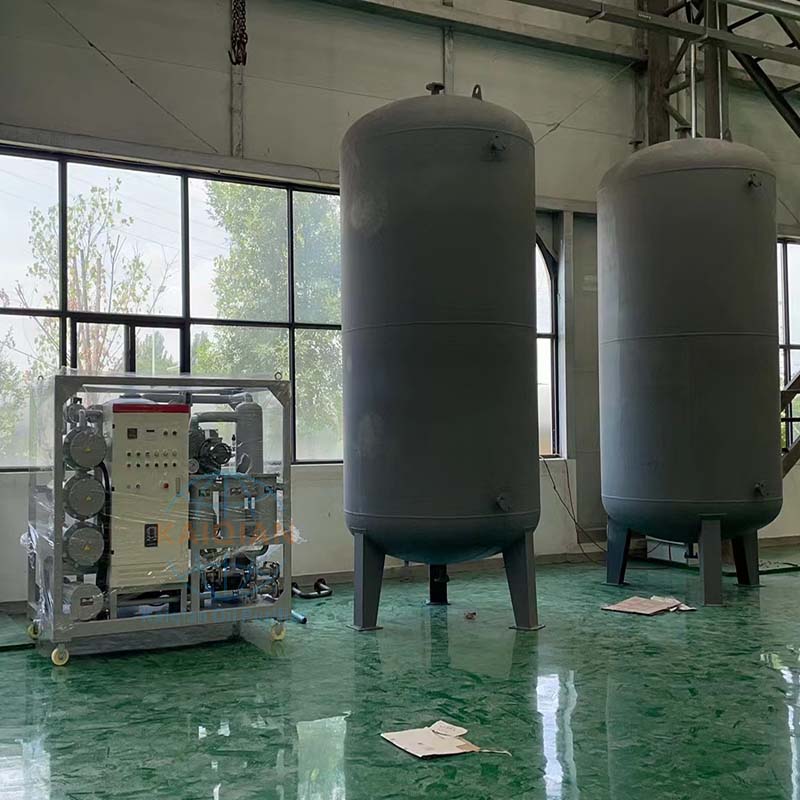 變壓器絕緣油雙級(jí)真空濾油機(jī)抵達(dá)客戶現(xiàn)場(chǎng)！
